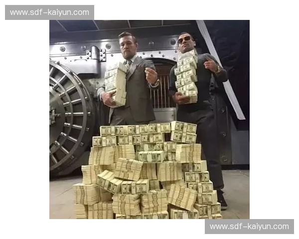 嘴炮王者与格斗帝王：麦格雷戈vs奥尔多，一场载入史册的恩怨情仇